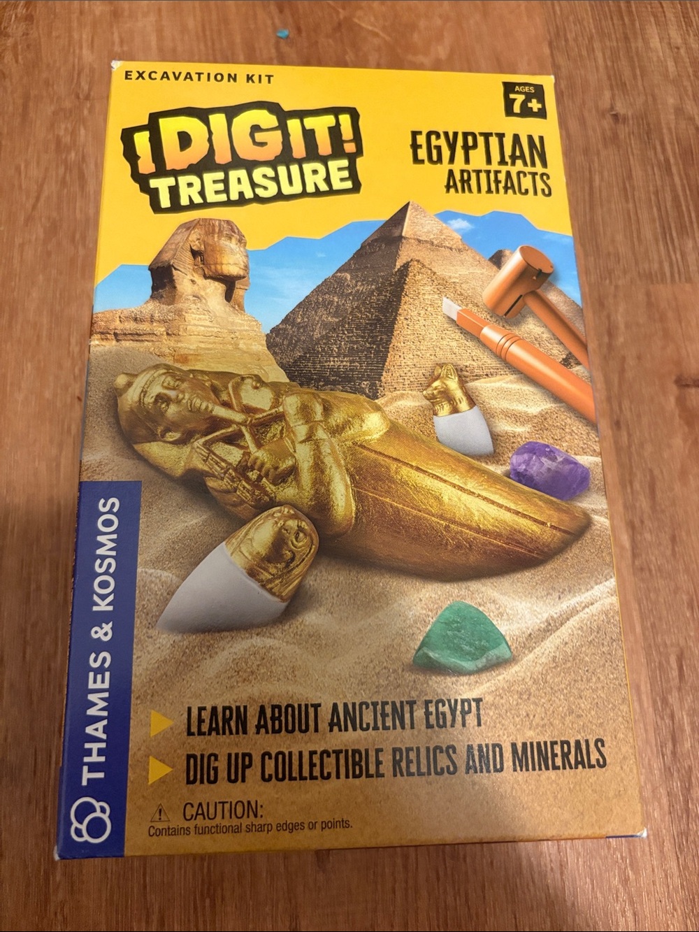 NWT Thames & Kosmos Dig It! Treasure Egyptian Artifacts Excavation Kit